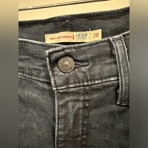 Levi’s high waisted skinny jeans - barely worn!